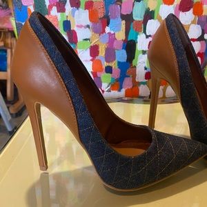Sexy pumps / jean and brown leather. Never used